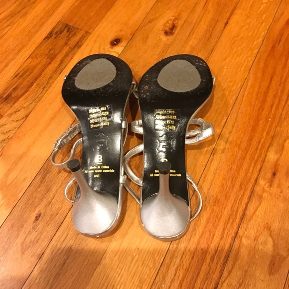 Silver Heels with Rhinestones - Picture 4 of 4